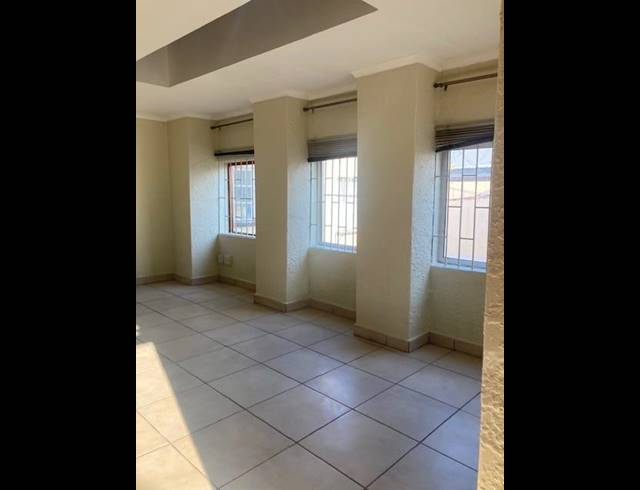 3 BEDROOM PROPERTY TO RENT IN PRIMROSE